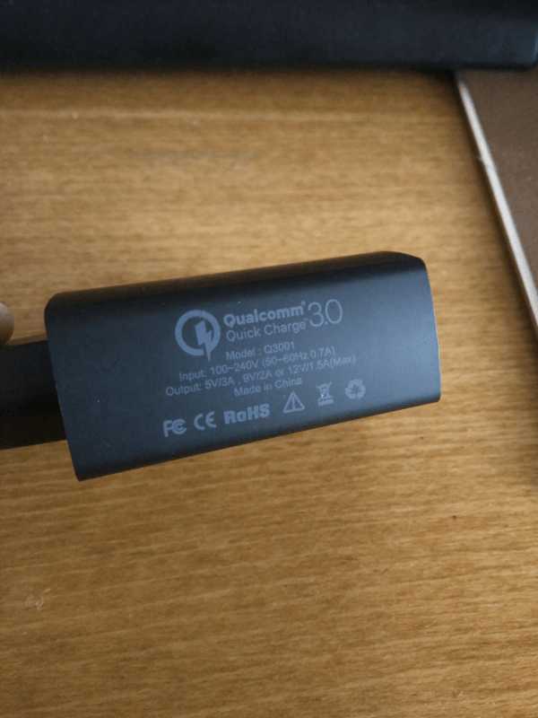 choetech-q3001-QC3.0-Charger-review-size-009
