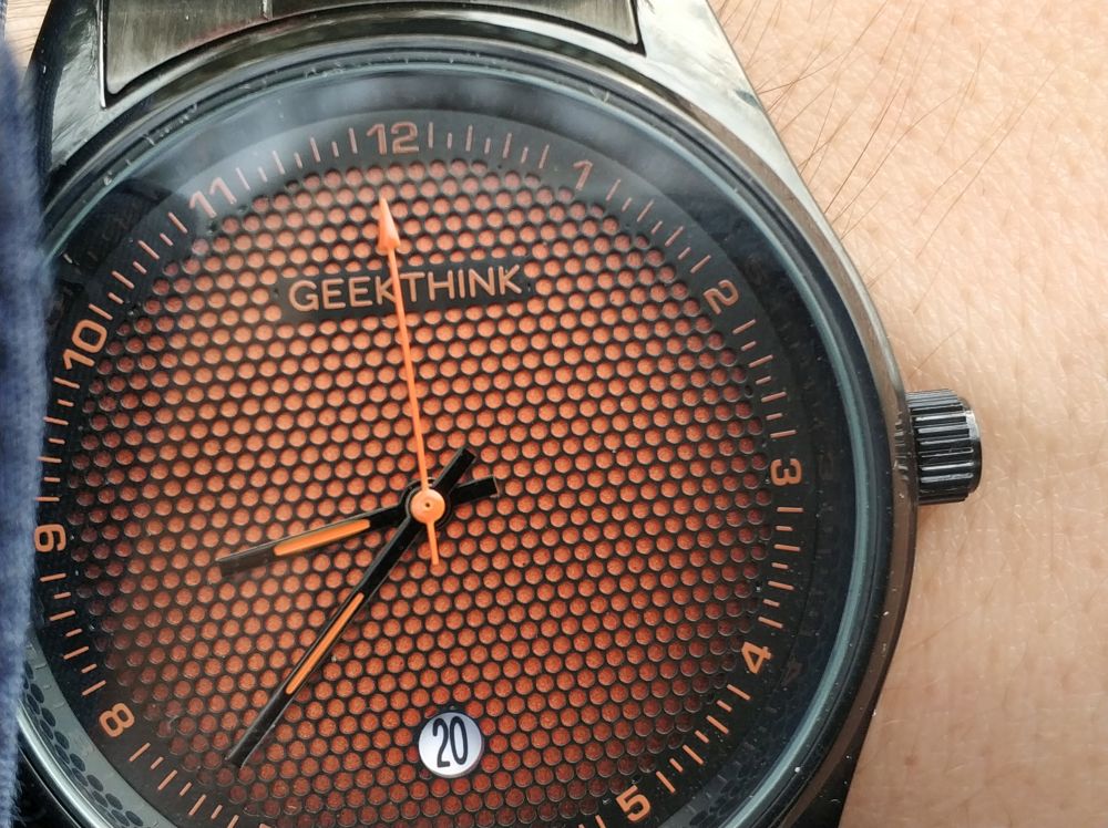 Часы Geekthink